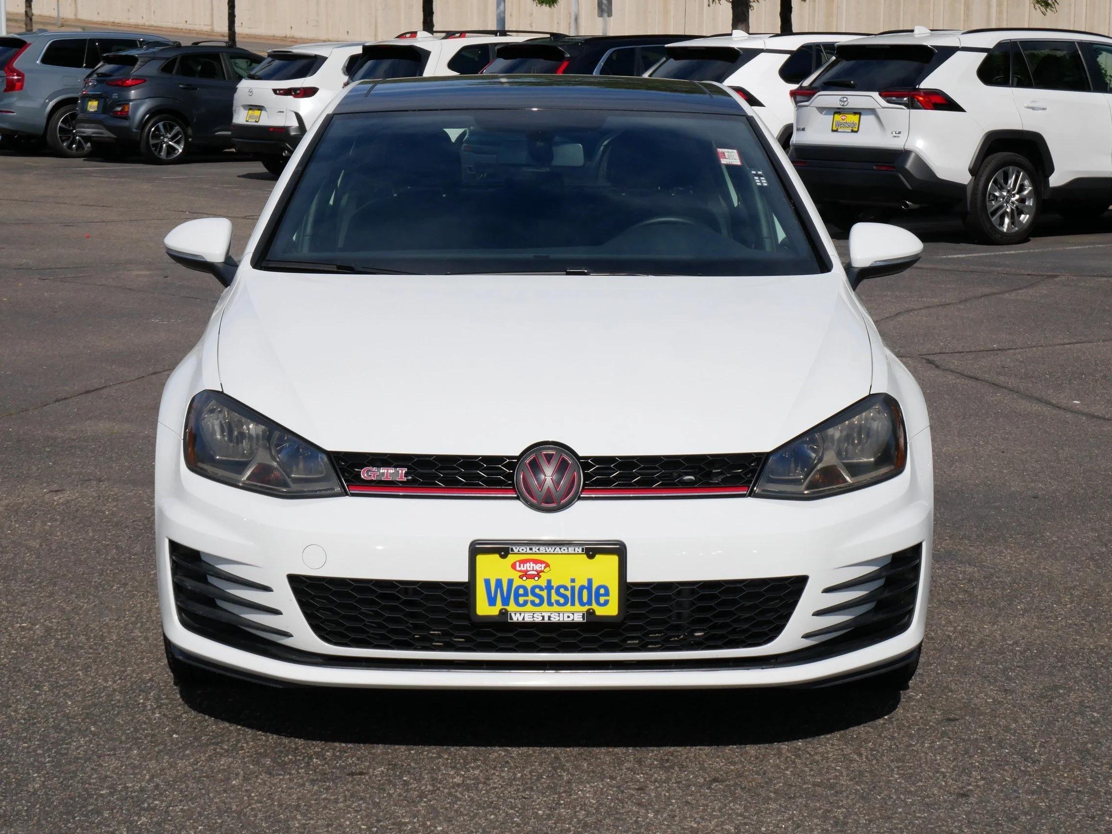 volkswagen golf gti 2017 3VW547AU0HM024146 image